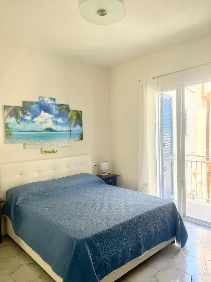 Apartment La Palma & *
